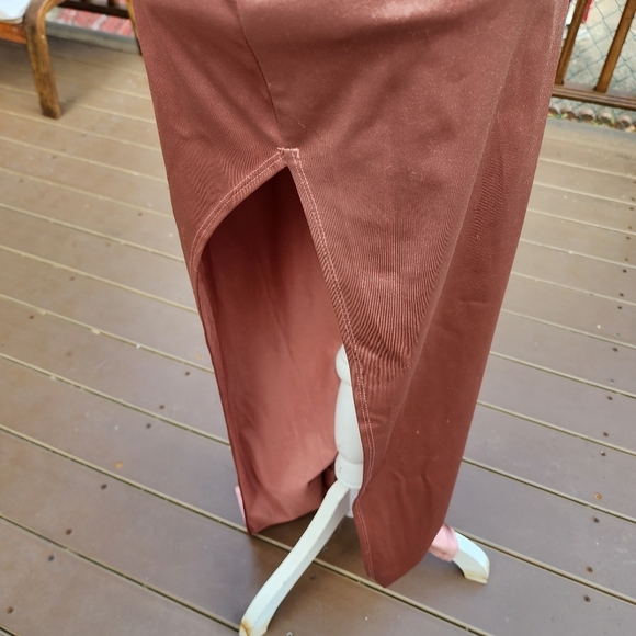 Windsor ROSE Gold Satin Open Side Backless Maxi dress Size S - Picture 8 of 15